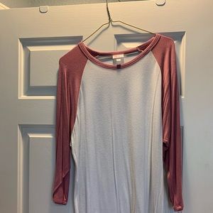LuLaRoe Randy shirt